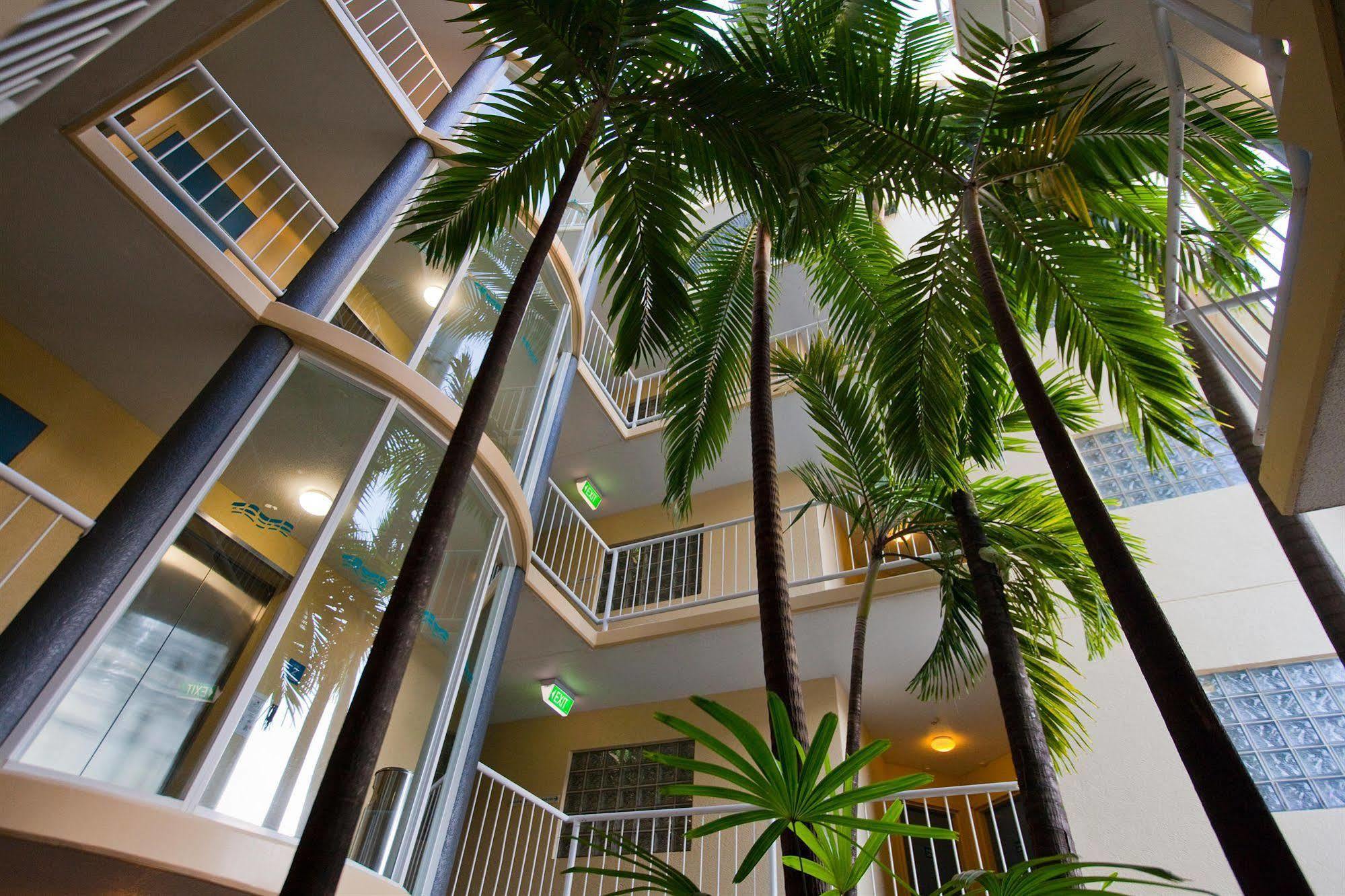 Inn Cairns Exterior photo